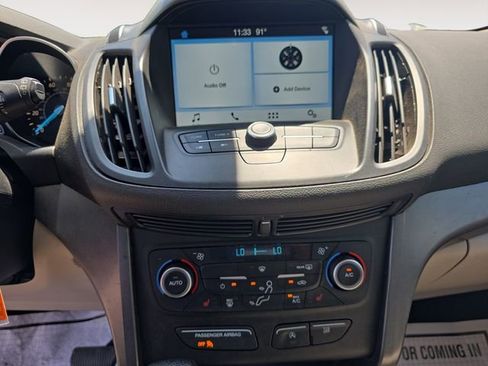 Used 2018 Ford Escape SE w/ Ford Safe & Smart Package AWD/4WD image 10