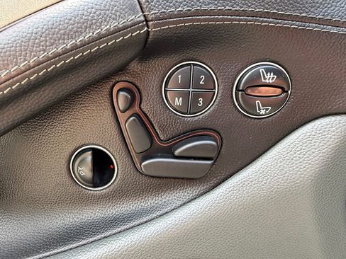 Used 2005 Mercedes-Benz SL 55 AMG image 12