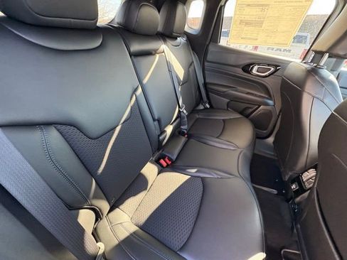 New 2026 Jeep Compass Latitude image 25
