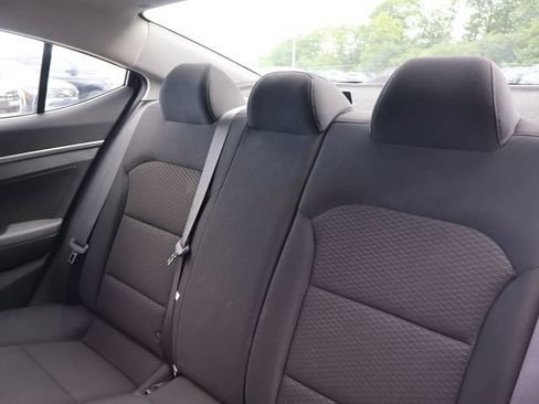 Used 2020 Hyundai Elantra SE w/ Cargo Package (C1) FWD image 13