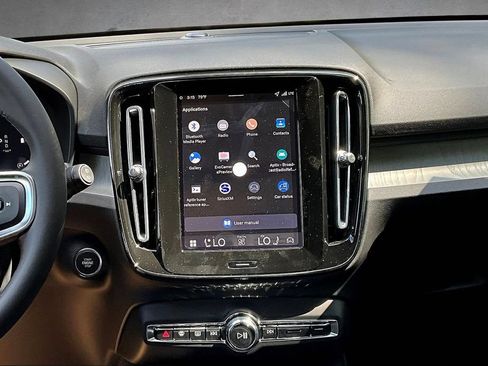 New 2026 Volvo XC40 B5 Core w/ Protection Package Premier AWD/4WD image 6