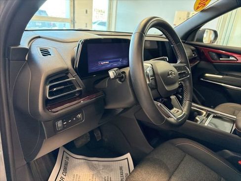 Used 2024 Chevrolet Traverse Z71 image 22