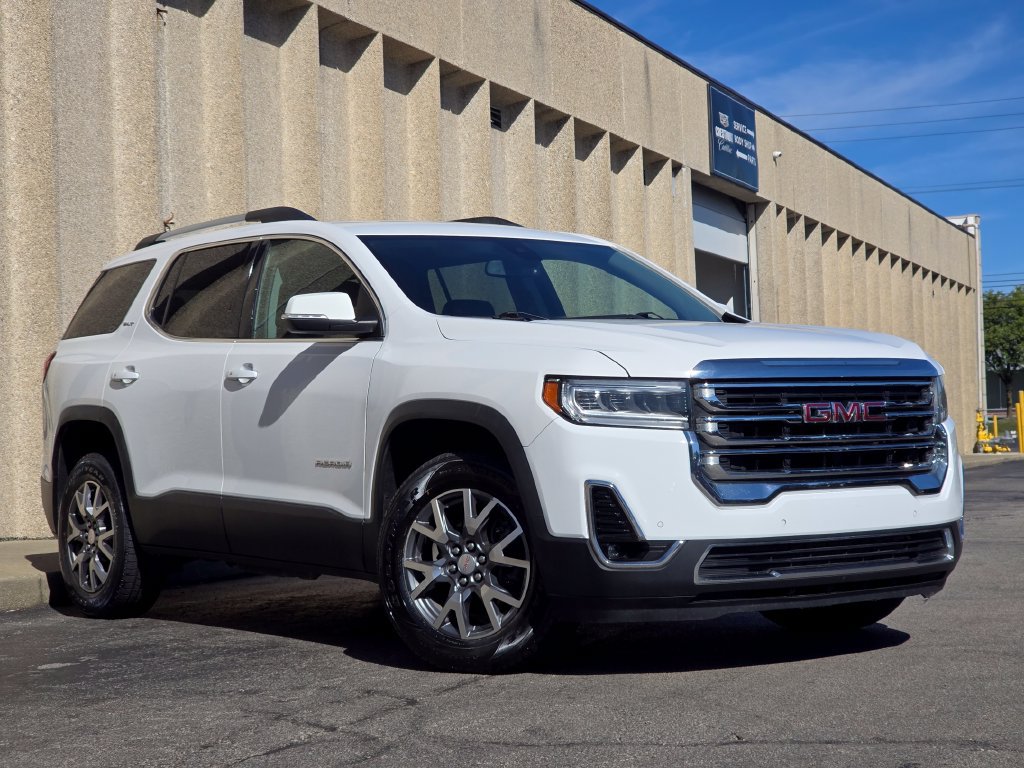 Used 2023 GMC Acadia SLT AWD/4WD image 1