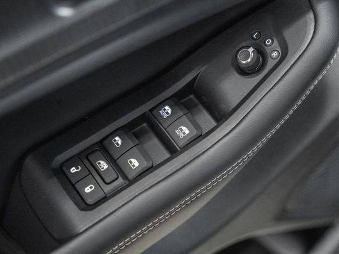 New 2025 Jeep Grand Cherokee L Altitude image 39