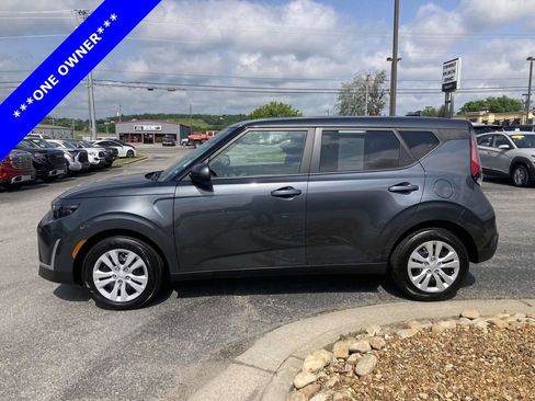 Used 2023 Kia Soul LX image 7