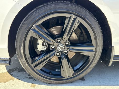 Certified 2024 Honda Accord Sport image 11