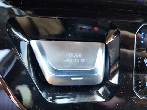 Used 2023 GMC Sierra 1500 AT4 w/ AT4 Preferred Package AWD/4WD image 24
