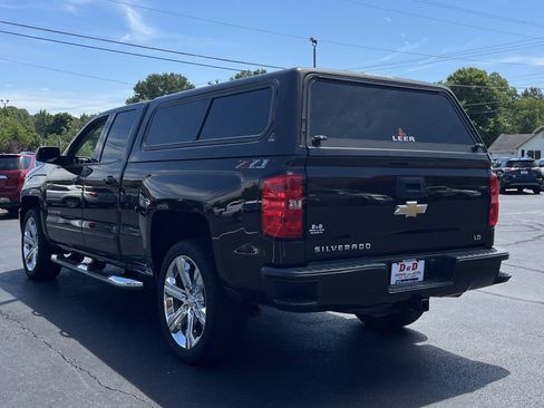 Used 2019 Chevrolet Silverado 1500 LT w/ LPO, Chrome Package AWD/4WD image 2