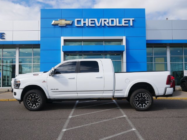 Used 2026 RAM 2500 Limited AWD/4WD image 4