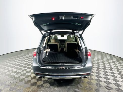 Used 2020 Mercedes-Benz GLS 450 4MATIC image 29