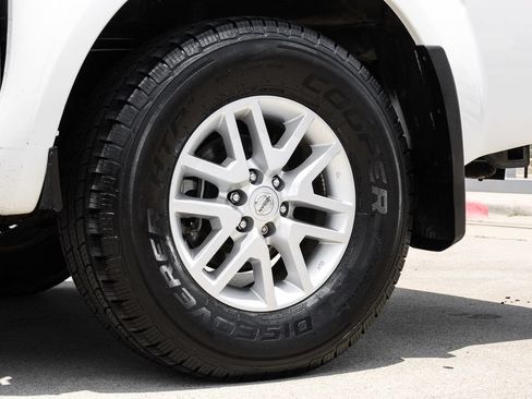 Used 2020 Nissan Frontier SV RWD image 50