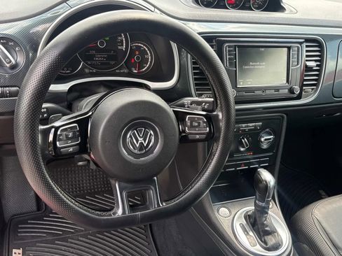 Used 2013 Volkswagen Beetle 2.0T image 11