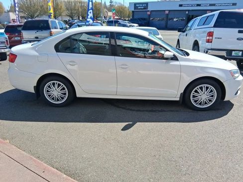 Used 2014 Volkswagen Jetta SE FWD image 8