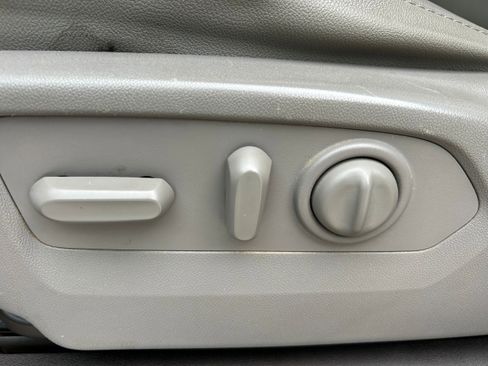 Used 2020 Chevrolet Silverado 2500 LTZ image 22