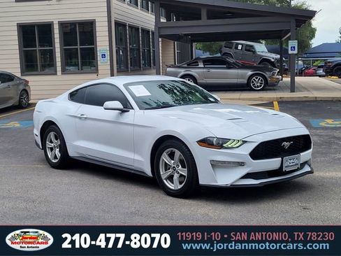 Used 2020 Ford Mustang Coupe RWD image 7