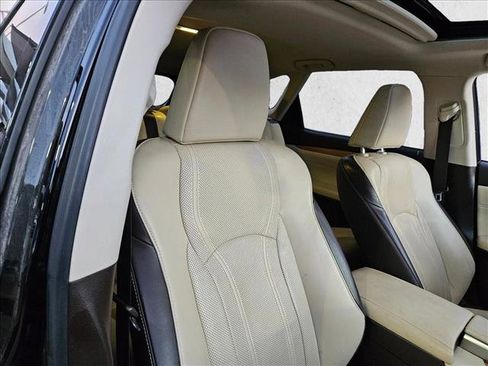 Used 2018 Lexus RX 350L RX 350L Premium image 24