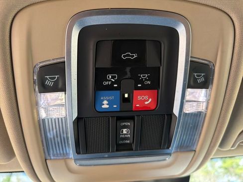 Used 2021 RAM 3500 Laramie AWD/4WD image 24