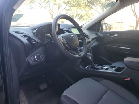 Used 2019 Ford Escape SE AWD/4WD image 2