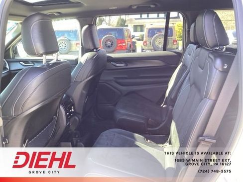 Used 2025 Jeep Grand Cherokee L Altitude image 22