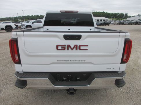 New 2026 GMC Sierra 1500 SLT w/ SLT Premium Package AWD/4WD image 7