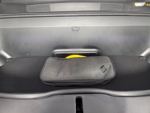 Used 2024 Rivian R1S Adventure AWD/4WD image 14