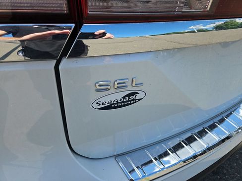 Certified 2024 Volkswagen Atlas SEL AWD/4WD image 4