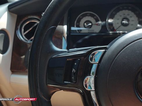 Used 2015 Rolls-Royce Wraith image 33