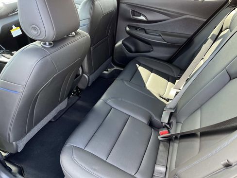 New 2026 Buick Envista Sport Touring w/ Convenience I Package FWD image 18