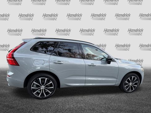 Certified 2025 Volvo XC60 B5 Plus image 11