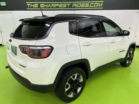 Used 2018 Jeep Compass Trailhawk w/ Cold Weather Group AWD/4WD image 10