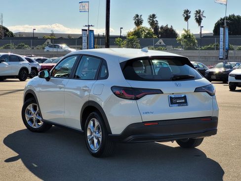 Certified 2024 Honda HR-V LX image 7