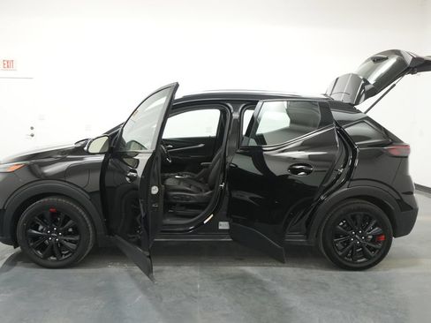 Used 2023 Chevrolet Bolt EUV LT w/ Convenience Package FWD image 28