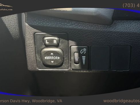Used 2016 Toyota Corolla LE FWD image 27