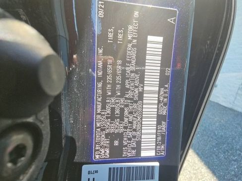 Used 2021 Toyota Highlander LE AWD/4WD image 12