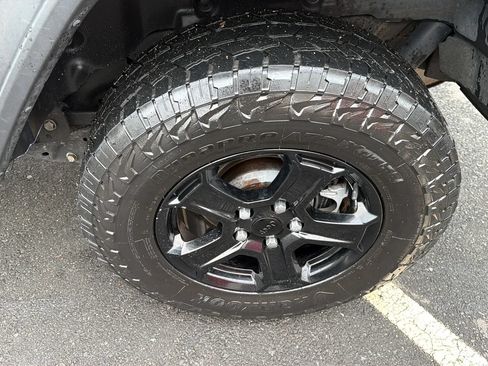 Used 2019 Jeep Wrangler Unlimited Sport S AWD/4WD image 9