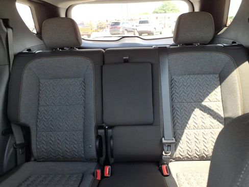 Used 2024 Chevrolet Equinox LT FWD image 17
