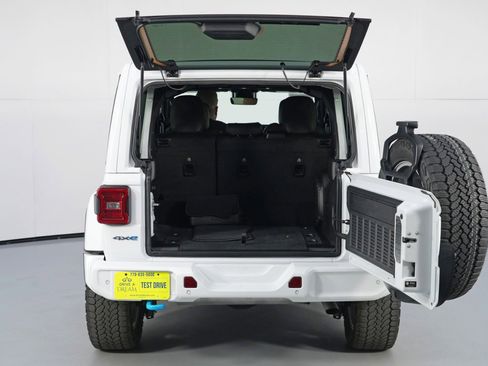 Used 2024 Jeep Wrangler High Altitude image 10