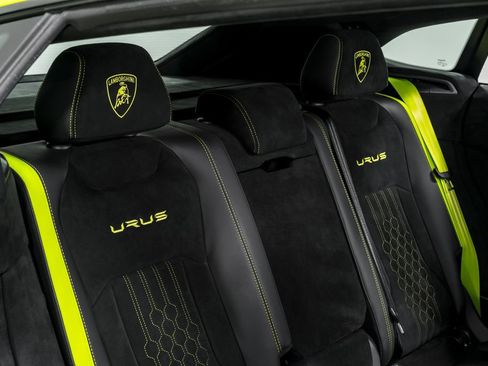 Used 2024 Lamborghini Urus Performante AWD/4WD image 34