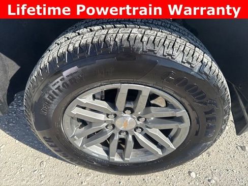 Used 2024 Chevrolet Colorado LT w/ LT Convenience Package image 28