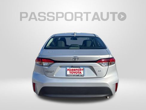 Used 2024 Toyota Corolla LE FWD image 7