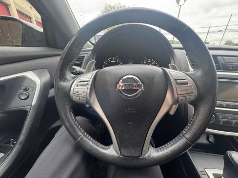 Used 2017 Nissan Altima 2.5 SR FWD image 28
