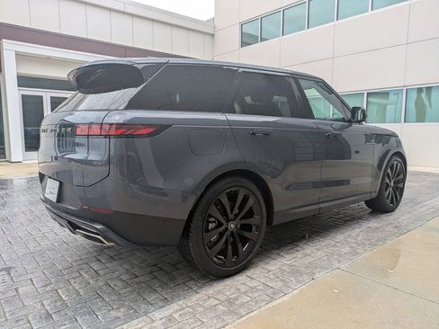Certified 2025 Land Rover Range Rover Sport SE AWD/4WD image 4