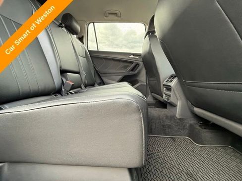 Used 2022 Volkswagen Tiguan SE AWD/4WD image 21
