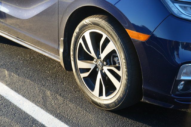 Used 2019 Honda Odyssey Elite image 2