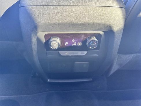 Used 2026 Chevrolet Traverse Z71 w/ Driver Confidence Package image 25