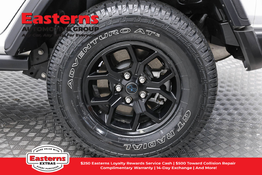 Used 2024 Jeep Wrangler Unlimited AWD/4WD image 9