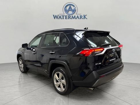 Used 2019 Toyota RAV4 Limited image 3