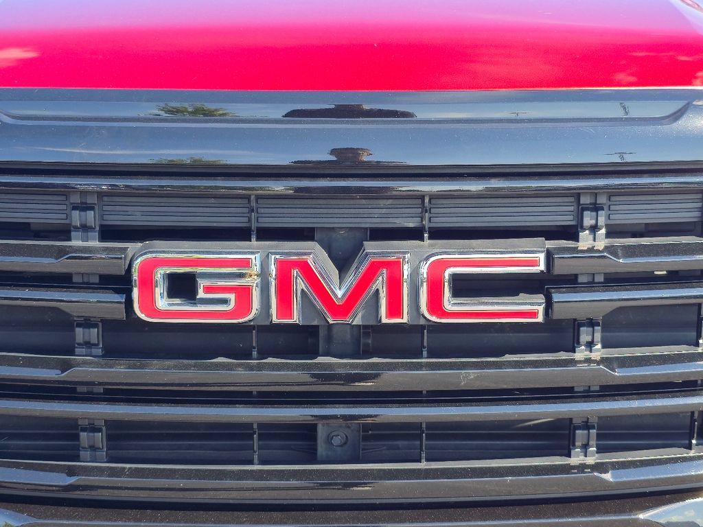 Certified 2023 GMC Acadia SLT w/ Elevation Edition AWD/4WD image 33