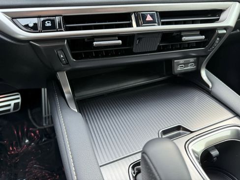 Used 2024 Lexus RX 350 F Sport image 19