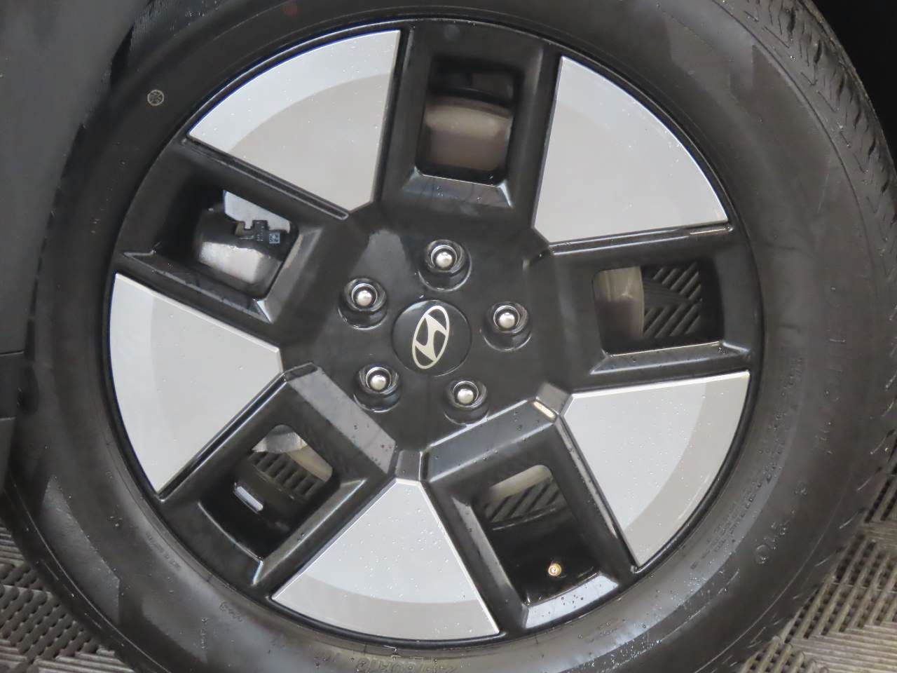 Used 2025 Hyundai Santa Fe SEL AWD/4WD image 7
